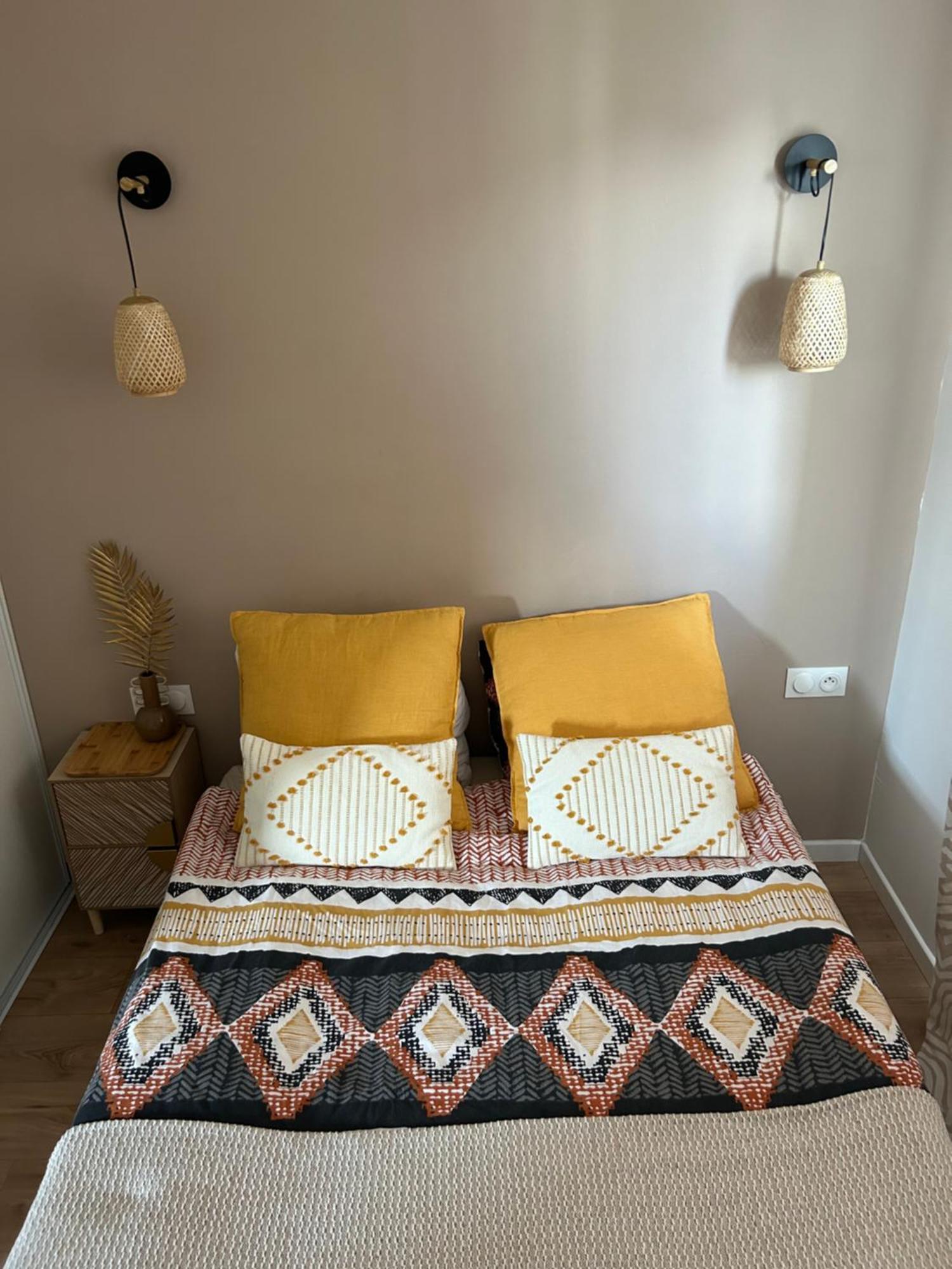 Studio Easy Check-In 8 Mins Disneyland 35 Mins Paris Free Starbucks Coffee Parking Wifi Bussy-Saint-Georges Eksteriør billede